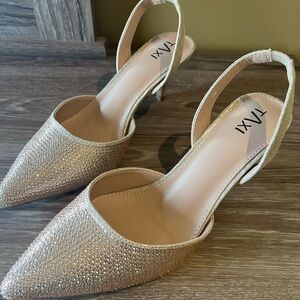 Taxi Size 8 shoes, never worn before. $40